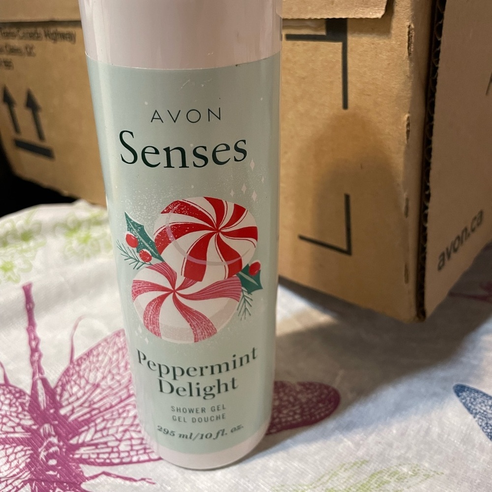 New! Avon senses peppermint delight shower gel 295 mL
